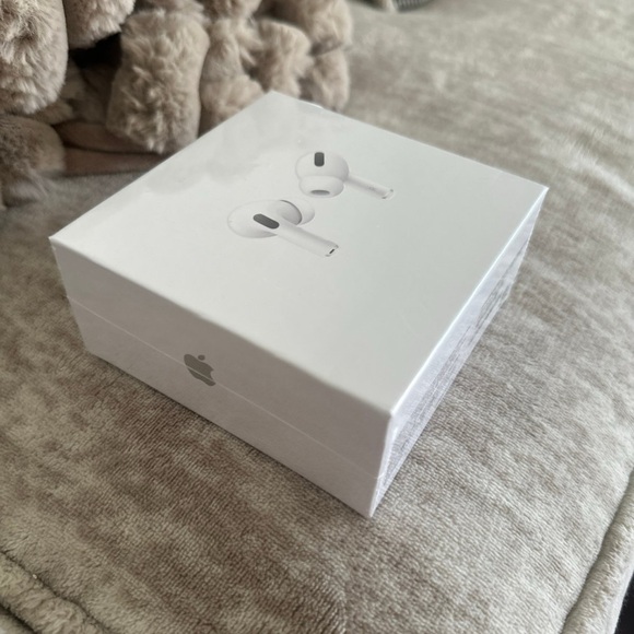 Apple Wireless Earbuds in White